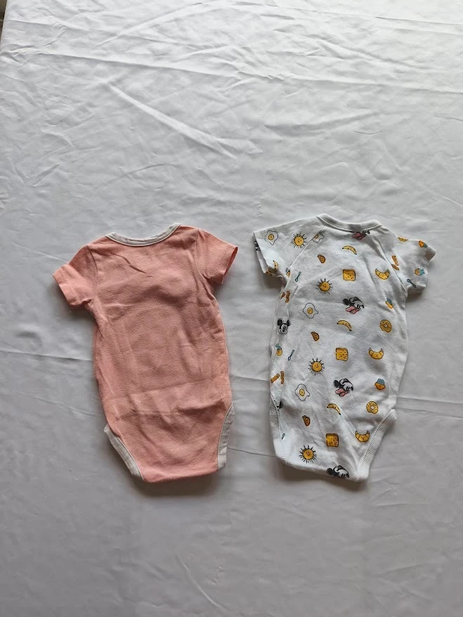 Lote de 2 bodies Disney Baby 3 meses Minnie mangas cortas rosa y blanco – photo 4